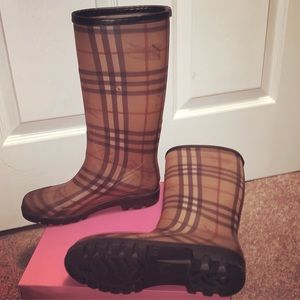 Burberry Rain Boots!